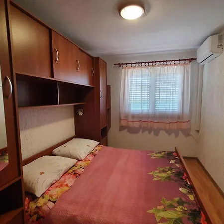 In - Istrien 43268 Appartement Gradinje